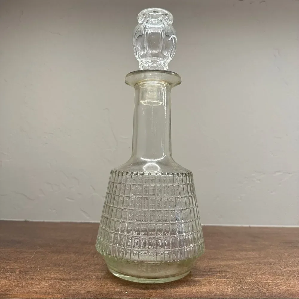 Vtg Vintage MCM molded glass depression glass Decanter and stopper